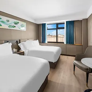 https://hotel-ly.us-newyorkcity.com